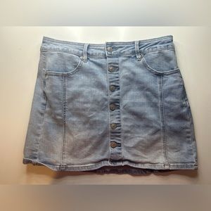 American eagle blue jean skirt size 8